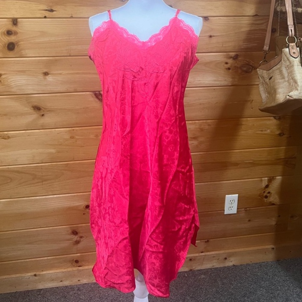 Vintage Inhibitions SZ L nightgown